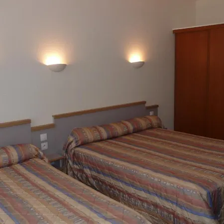 Des Vosges Hotel 2*
